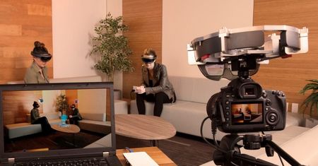 Spectator view pozwoli na oglądanie „hologramów” bez gogli Microsoft HoloLens