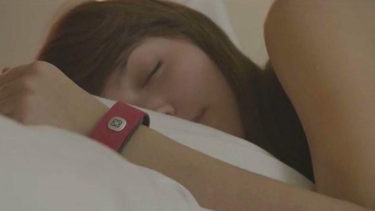 Opaska i głośnik do dzielenia się biciem serca z drugą połówką. Co będzie następne? 1