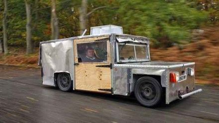 Elektryczny samochód Top Gear to zagrożenie na drodze! (wideo) 1