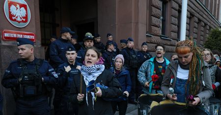Protest „Solidarni z Palestyną” przed MSZ. Interweniowała policja