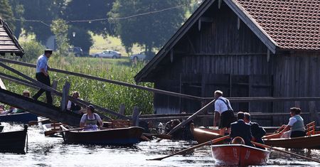 Zawalił się most podczas procesji w Boże Ciało. Dwie osoby zostały ranne