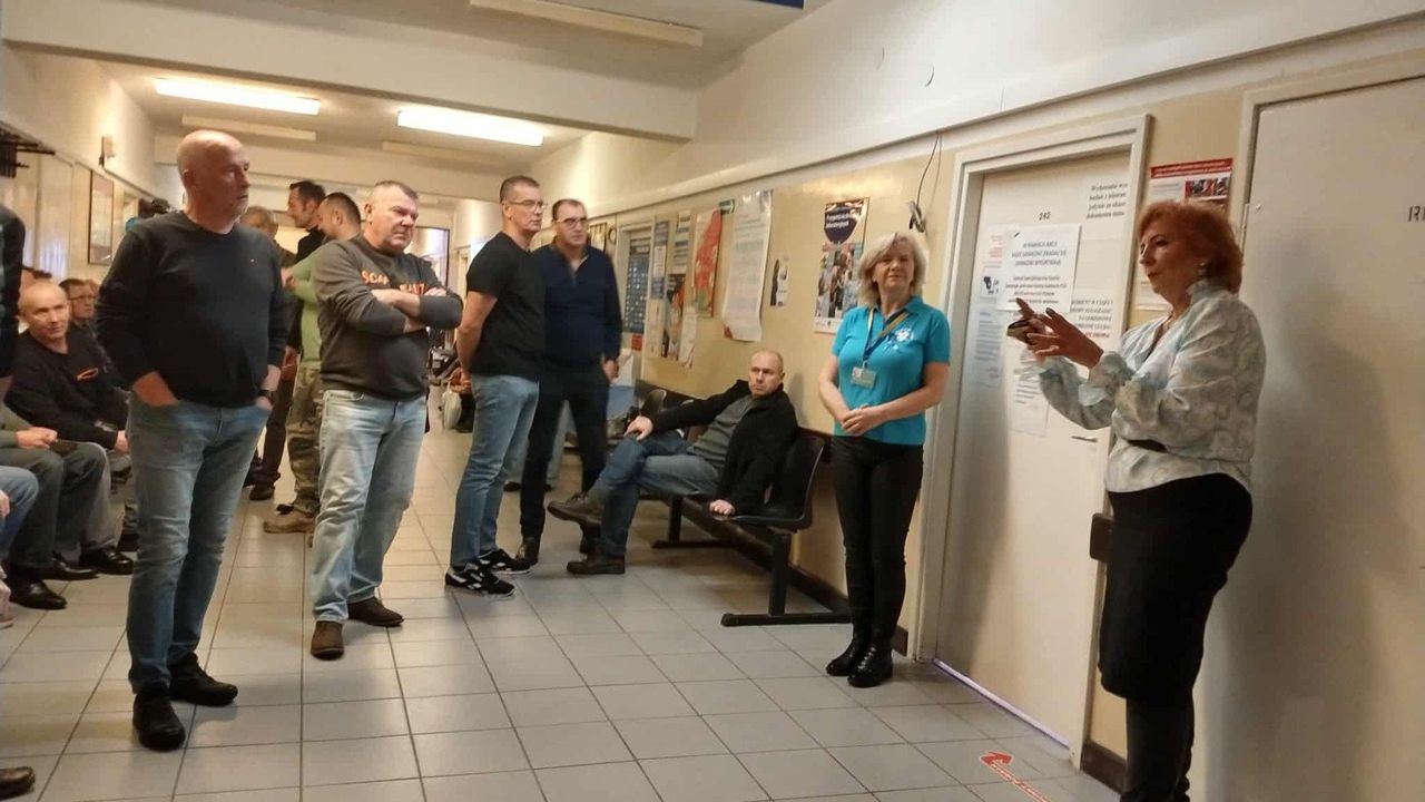 Sandomierz: Udana akcja Movember w szpitalu. Były bezpłatne badania i konsultacje dla mężczyzn