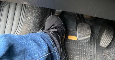 Częsty błąd kierowców. Mechanik potwierdza: tak zniszczysz auto