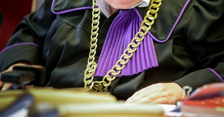 Gang może uniknąć kary. Wszystko przez neosędziego