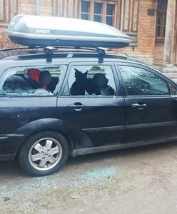 "Medycy na granicy" zaatakowani. Zniszczono im samochody