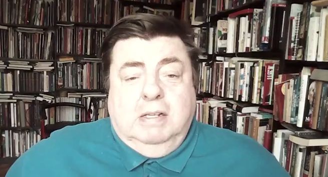 Kolejny konserwatywny dziennikarz z własnym podcastem