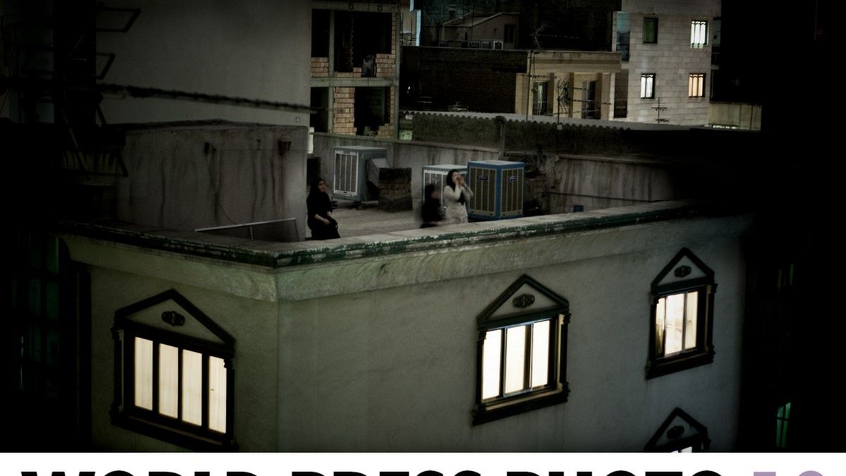 Warszawa: wystawa World Press Photo 2010 w Złotych Tarasach 1
