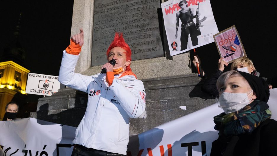 Michał Wiśniewski bez maseczki na proteście