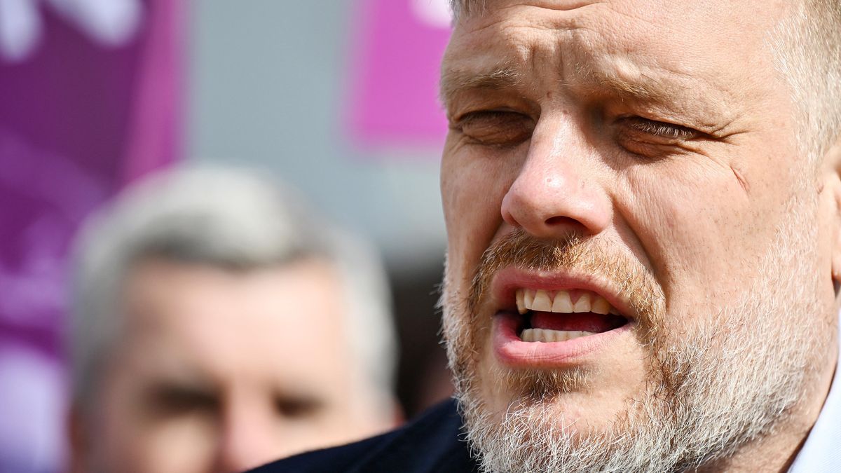 Adrian Zandberg to kandydat partii Razem w wyborach 