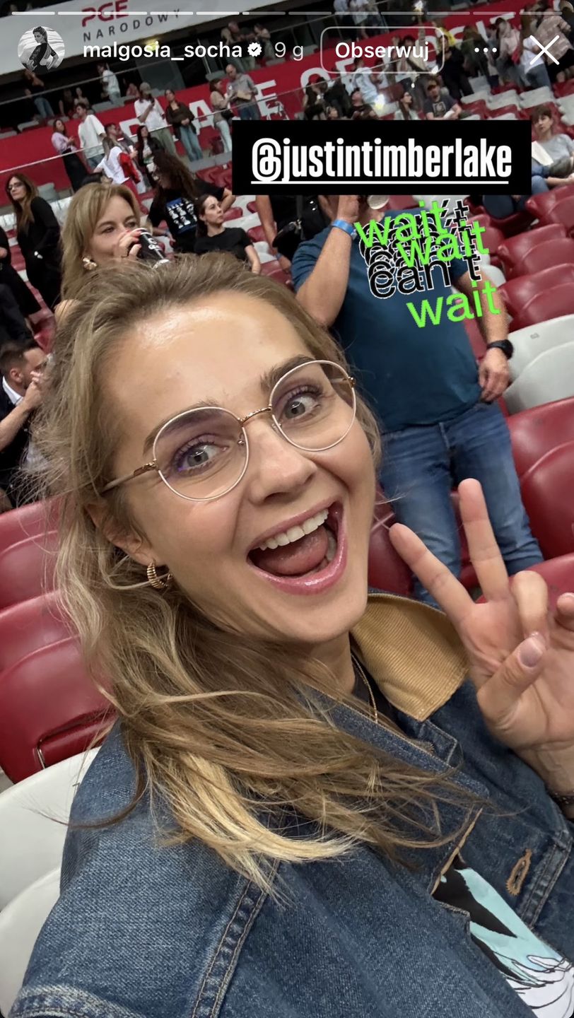 Małgorzata Socha w jeansowej kurtce 
