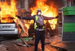 Wrze we Francji. Dantejskie sceny na ulicach Paryża