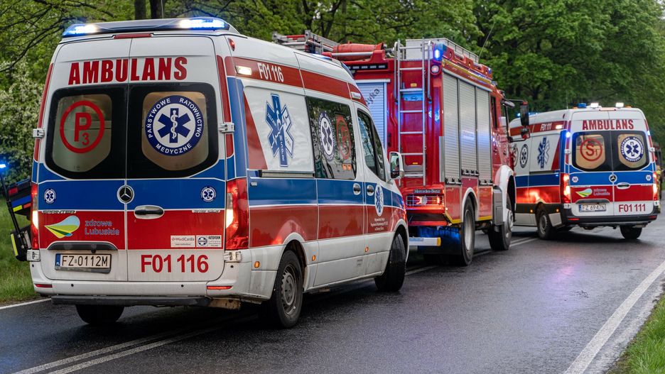 Cztery osoby ranne w wypadku na DW282 pod Zielon? G�r?
Fot. NewsLubuski/East News, 06.05.2023. Wypadek na DW282 pod Zielona Gora. Cztery osoby, w tym dziecko trafily do szpitala.
NewsLubuski