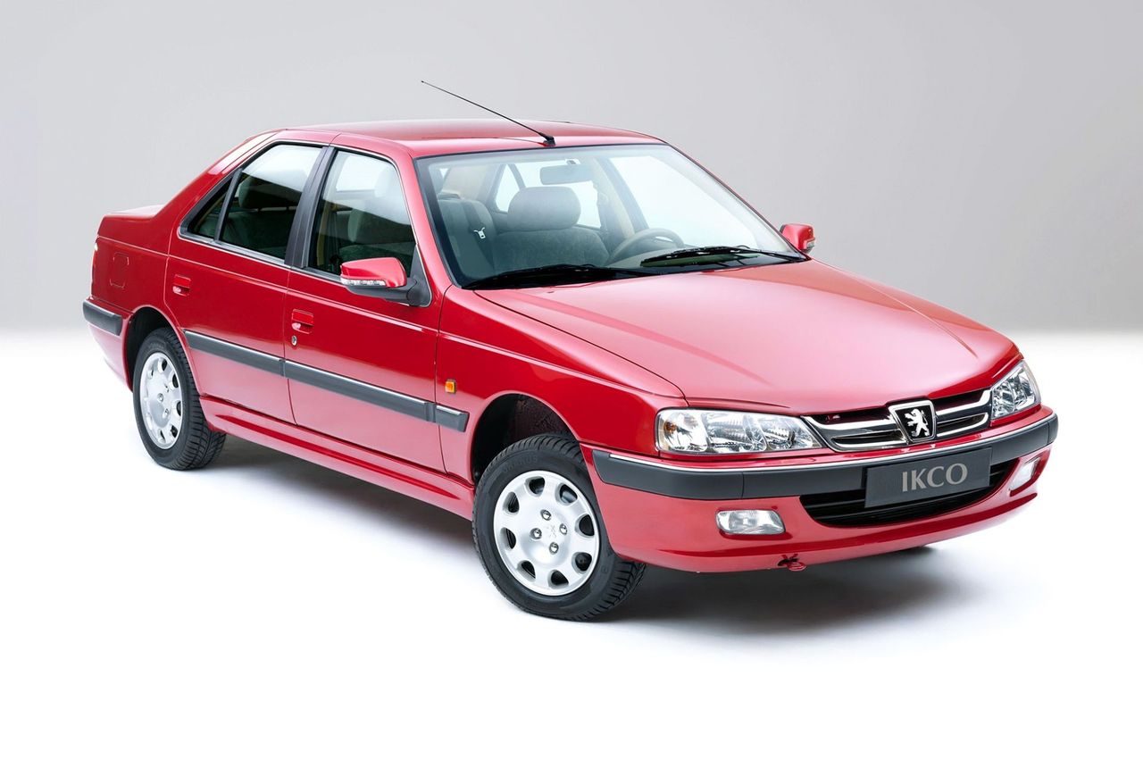 Peugeot 405 sprzedaje się lepiej niż Škoda Superb. Czego nie rozumiecie?