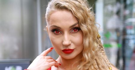 Cleo przesadziła? Nie wiadomo, na co patrzeć