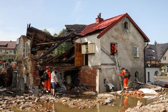 Zasiłki dla powodzian. Wiemy, ile rodzin otrzymało pieniądze