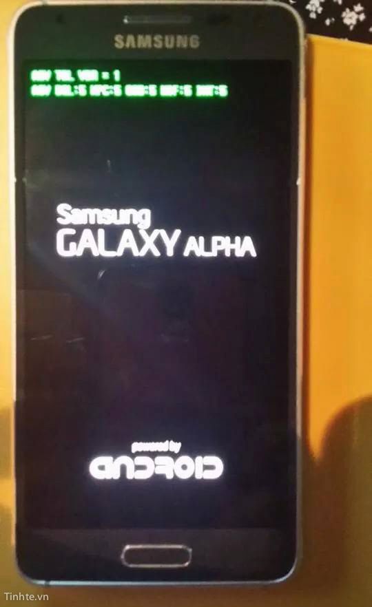 Samsung Galaxy Alpha na zdjęciach 9