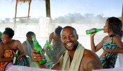 Leszek Chmielewski inspiruje lodową saunę w Afryce w reklamie piwa Lech (wideo)