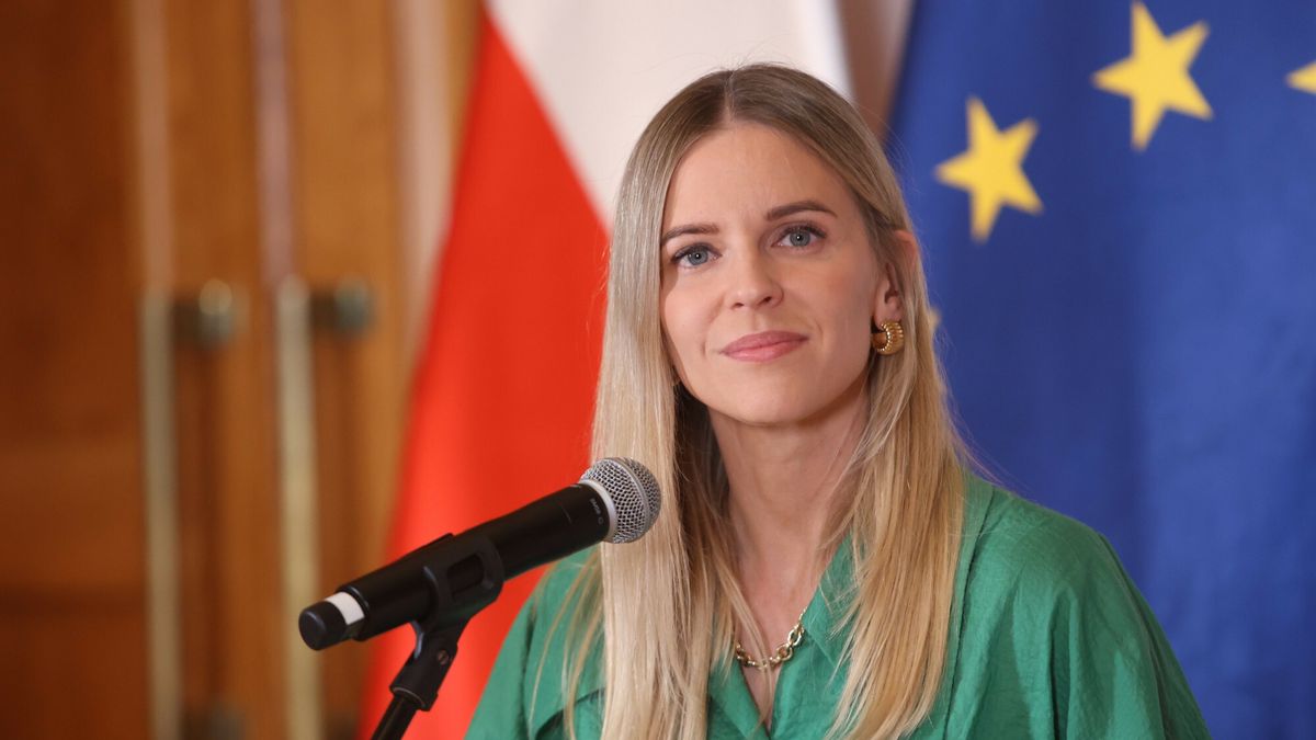 MEN o dziennych opiekunach w szko?ach
30.07.2024 Warszawa Konferencja ministry Edukacji Narodowej fot Tomasz Jastrzebowski/REPORTER
n/z: Aleksandra Gajewska,
Tomasz Jastrzebowski/REPORTER