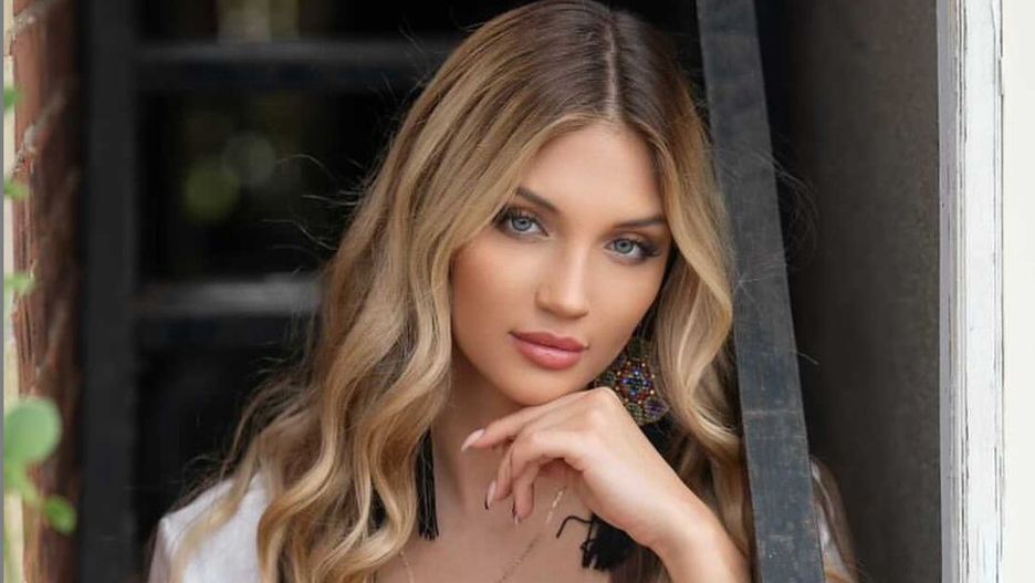 Caroline z "Love Island" zachwyca w bikini.