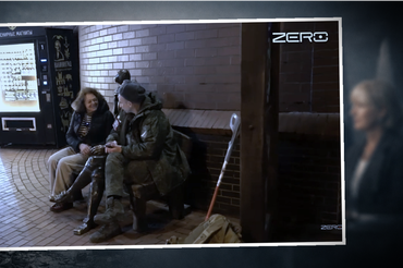 Maria Wiernikowska rozmawia z rosyjskim żołnierzem