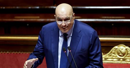 Szef MON Włoch o wsparciu flotylli w Gazie. Okręt zastąpi fregatę