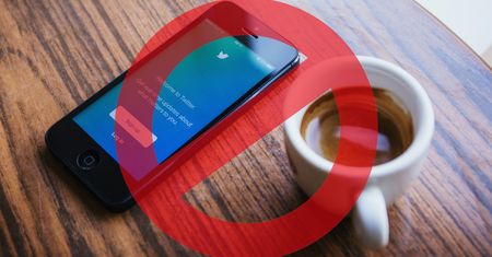 Nowa polityka Twittera nie wypaliła. Dziennikarze i aktywiści zablokowani