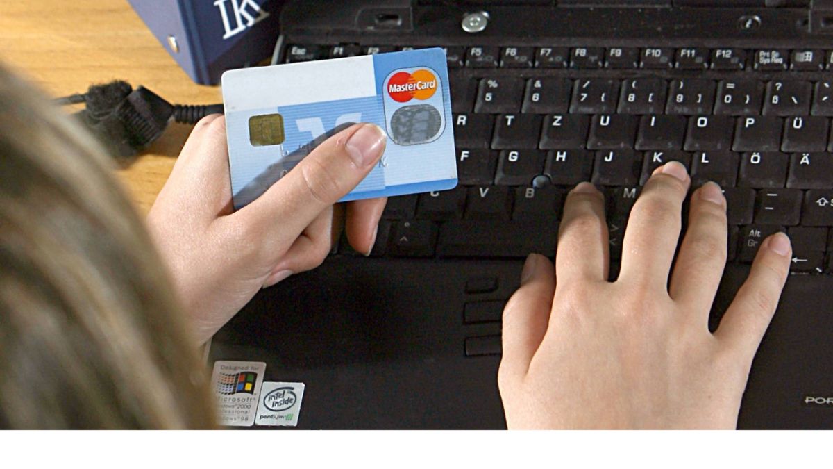 Przlew bankowy a Wielkanoc 2025 - co warto wiedzieć?