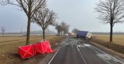 Szadłowice: Renault zderzyło się z ciężarówką. Kierowca nie żyje