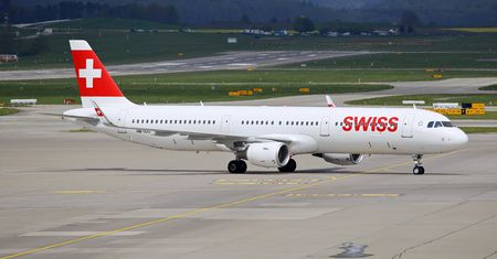 Awaria silnika samolotu w Delhi. Ewakuacja 232 pasażerów, są ranni