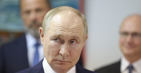 Drut kolczasty i przepustki w Rosji. Zamknięte miasta w czasach Putina