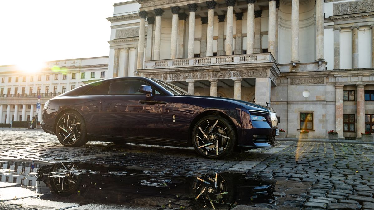 Rolls-Royce Spectre Black Badge