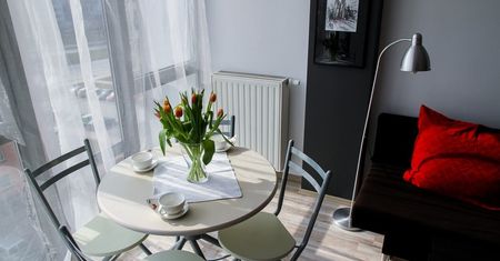 Ceny mieszkań. O ile lokale są dziś droższe niż przed rokiem?