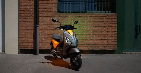 Piaggio 1 debiutuje w Polsce. Podano ceny tego rewolucyjnego skutera