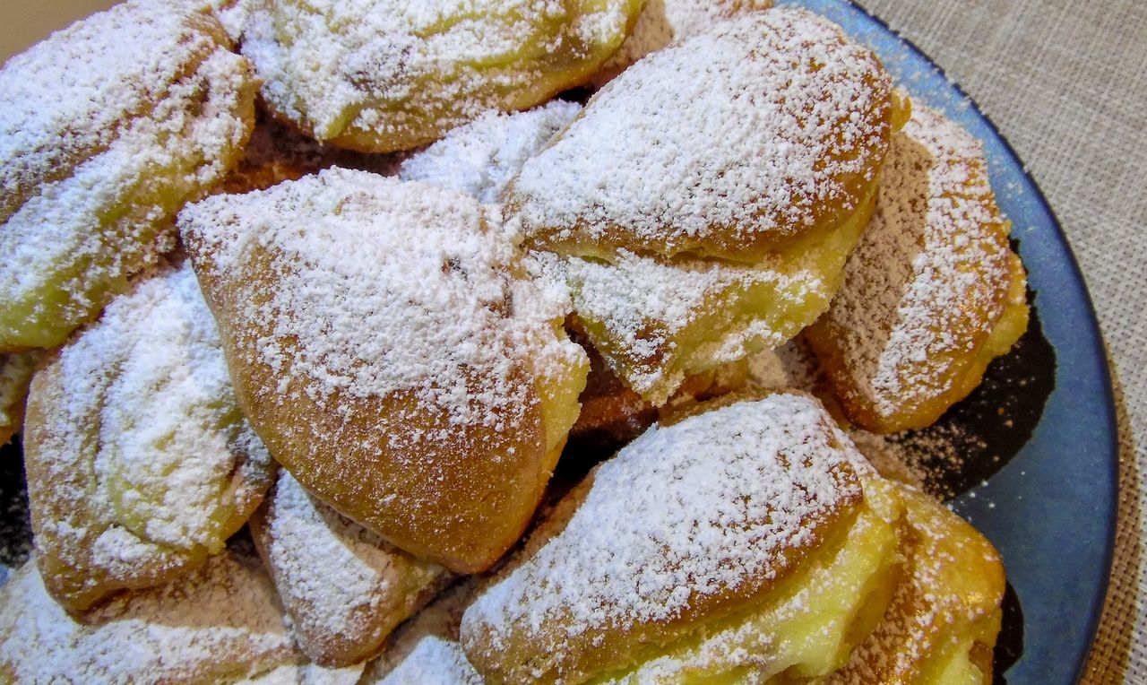 Kruche ciasteczka z sernikowym kremem. Tak delikatne, że rozpływają się w ustach