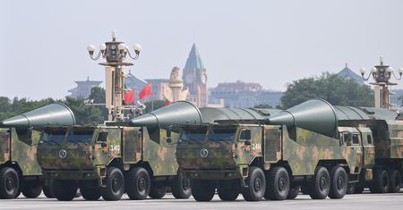 Sztuczna inteligencja jest za atomem. Wybiera drastyczne rozwiązania w wojennych grach