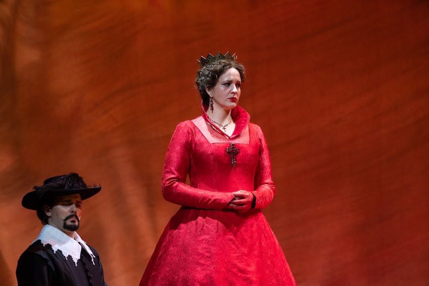 Lise Davidsen (Elżbieta) i Luca Micheletti (Posa) w "Don Carlo" w Royal Opera and Ballet w Londynie © 2023 Bill Cooper