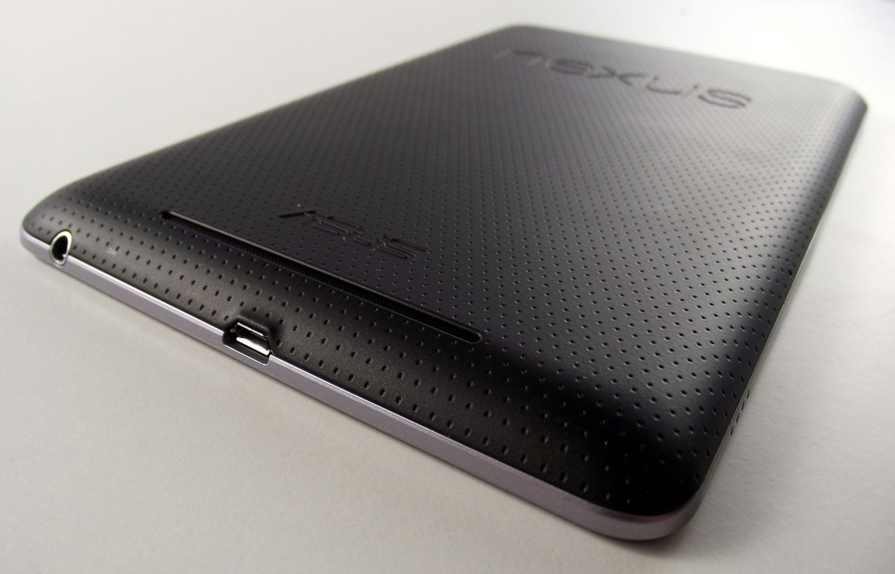 W skrócie: Nexus 7 z pamięcią 32 GB, dotykowy panel dla iPhone'a i wojen patentowych ciąg dalszy