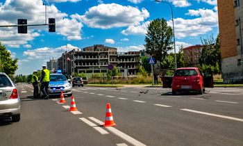 Piła: Zderzenie na skrzyżowaniu. Jedna osoba trafiła do szpitala