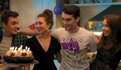 „albo jak wszyscy, albo jesteś ‘99” - 18-latkowie w kampanii mBanku (wideo)