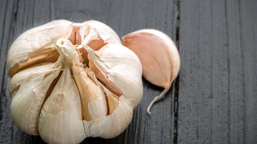 Zalecana dzienna ilość spożywanego czosnku to dwa, trzy ząbki