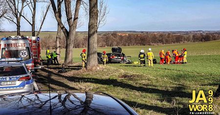 Jawor. Nowe fakty w sprawie tragedii. Nie żyje czwarty uczestnik wypadku