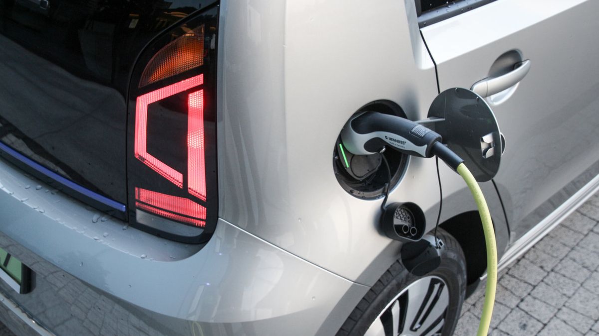 Nowa tarcza nie obejmie ładujących elektryki w domu