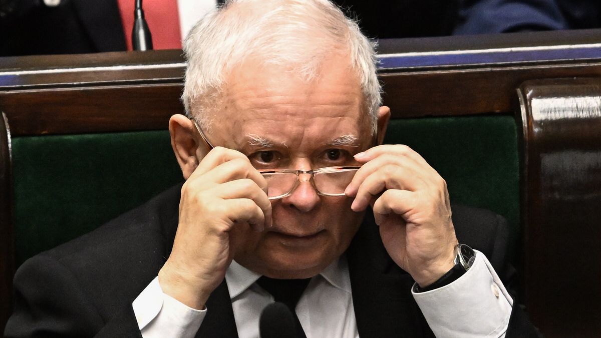 Jarosław Kaczyński uważa, że ewentualne postawienie prezesa NBP przed TS to totalitaryzm