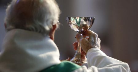 Na stronie parafii pojawiła się "czarna lista". Rodzice są oburzeni