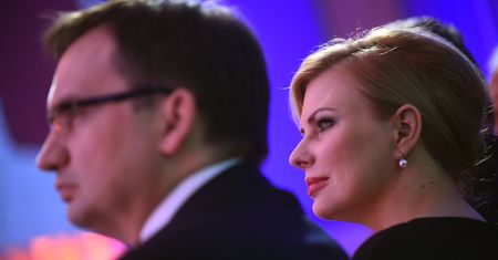 Żona Zbigniewa Ziobry w Brukseli. "Nie jest zatrudniona w naszej grupie"