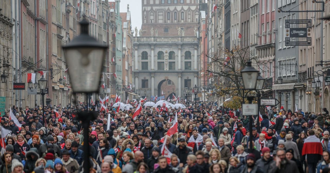 Gdańsk: Świętuj 11 listopada! Parada, zabytkowy tramwaj i Bieg Niepodległości. Co warto wiedzieć?