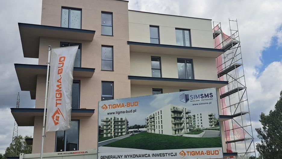 Przy ulicy Armii Krajowej w Końskich powstają trzy bloki SIM SMS
