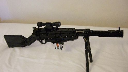 Działający karabin z klocków LEGO [wideo] 1