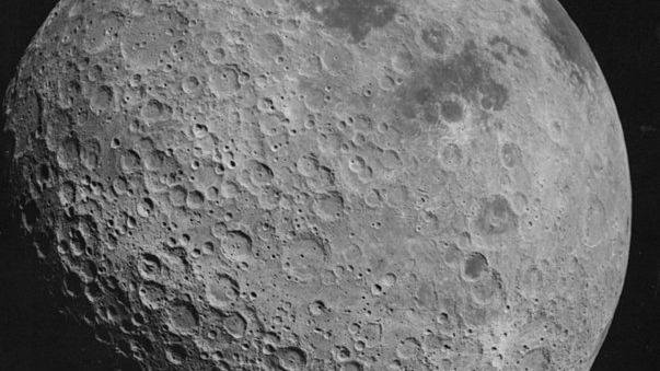 Czy Oni tam są? Zerknijmy na dowody... istnienia księżycowych Obcych 1