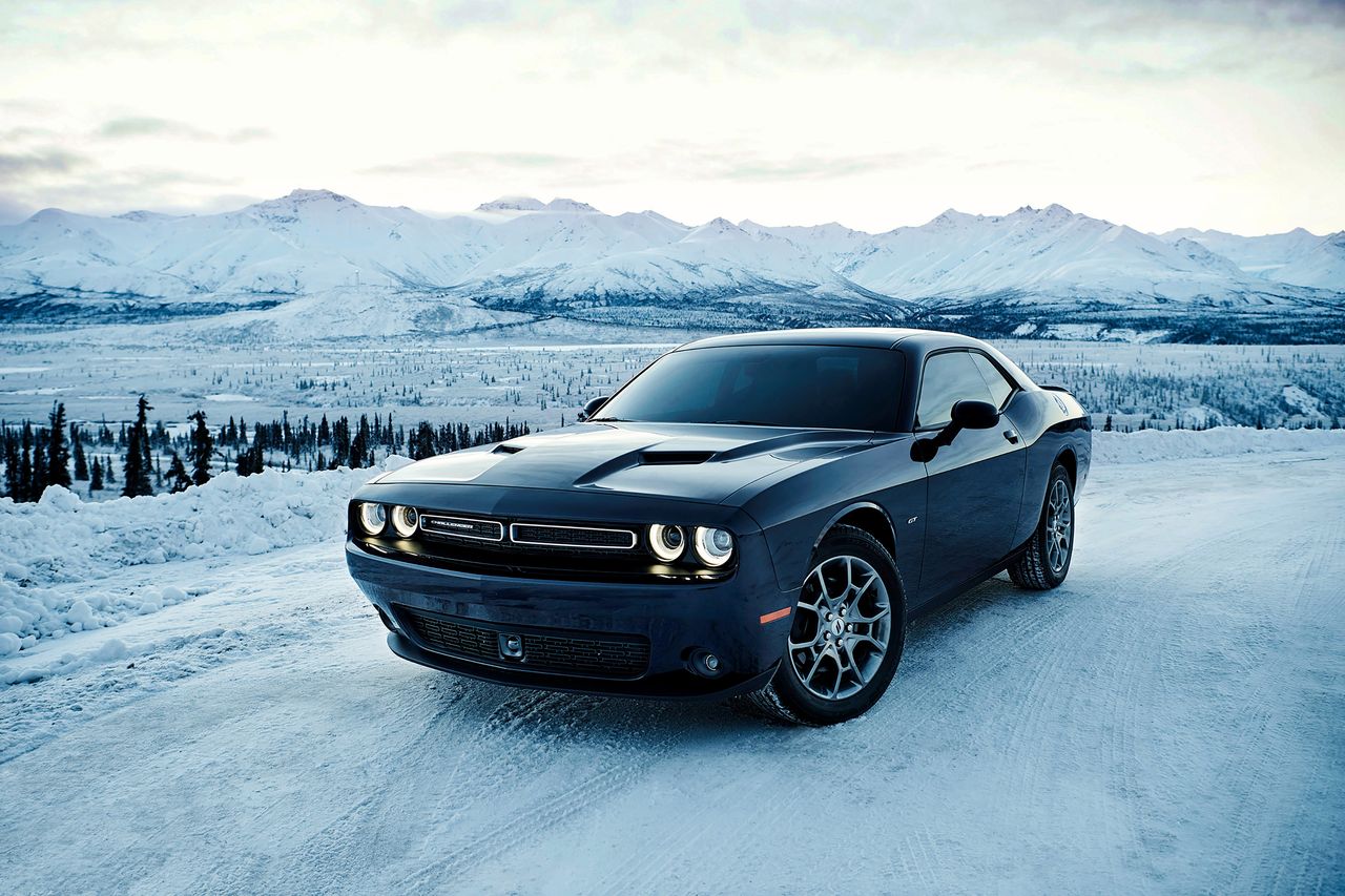 Dodge Challenger GT AWD